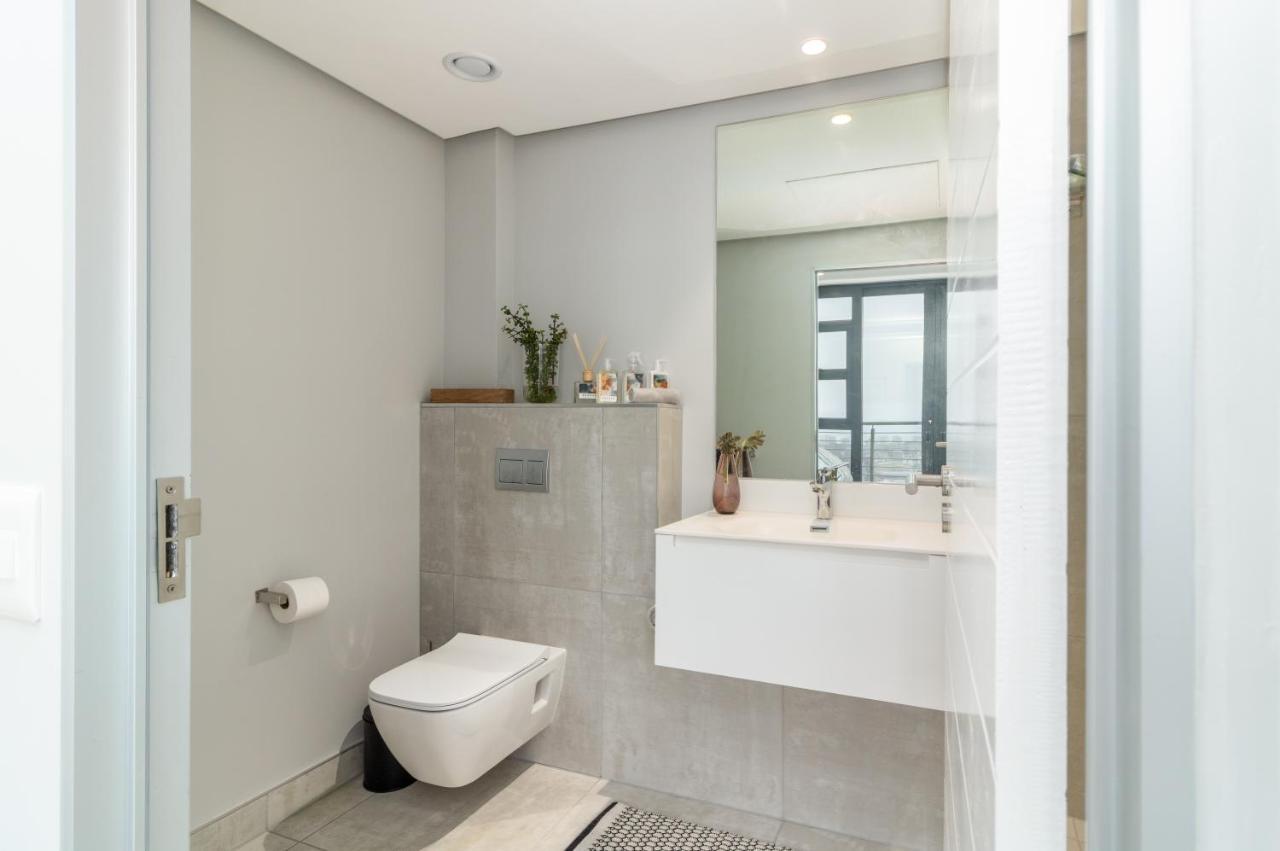16 On Bree - Luxury One Bedroom Apartment In Città del Capo Esterno foto